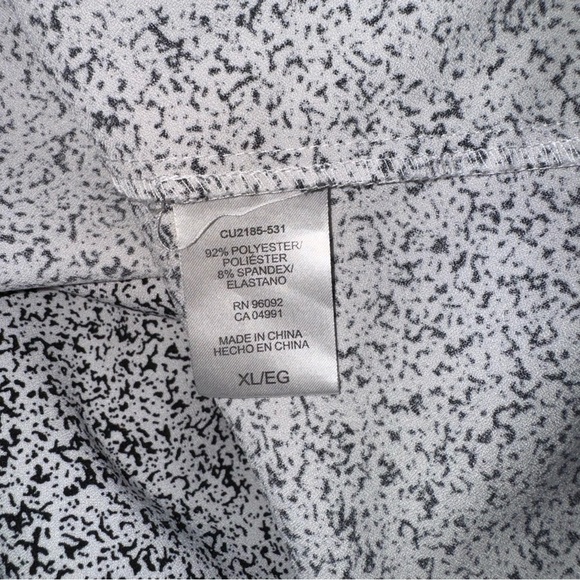 Hilary Radley Black and white v-neck blouse - Size XL - Picture 5 of 6